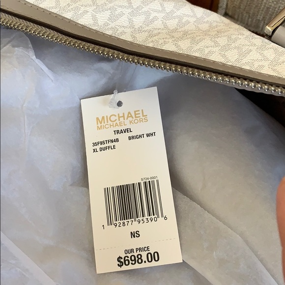 Michael Kors Travel Duffle Bright White / Grey - Picture 3 of 8